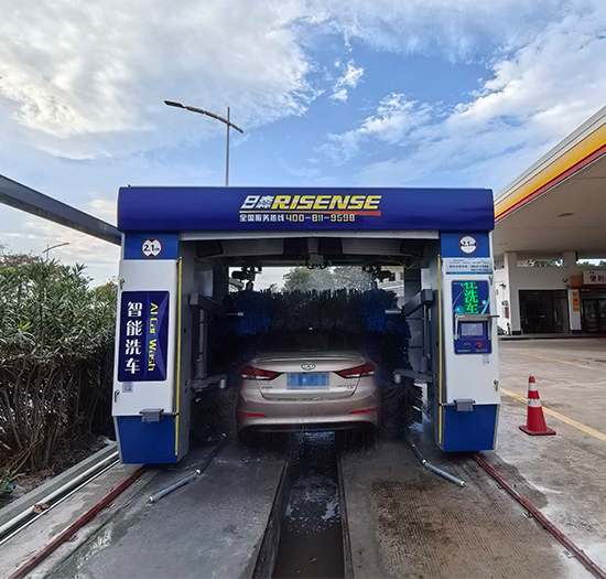 广东壳牌加油站安装日森龙门洗车机